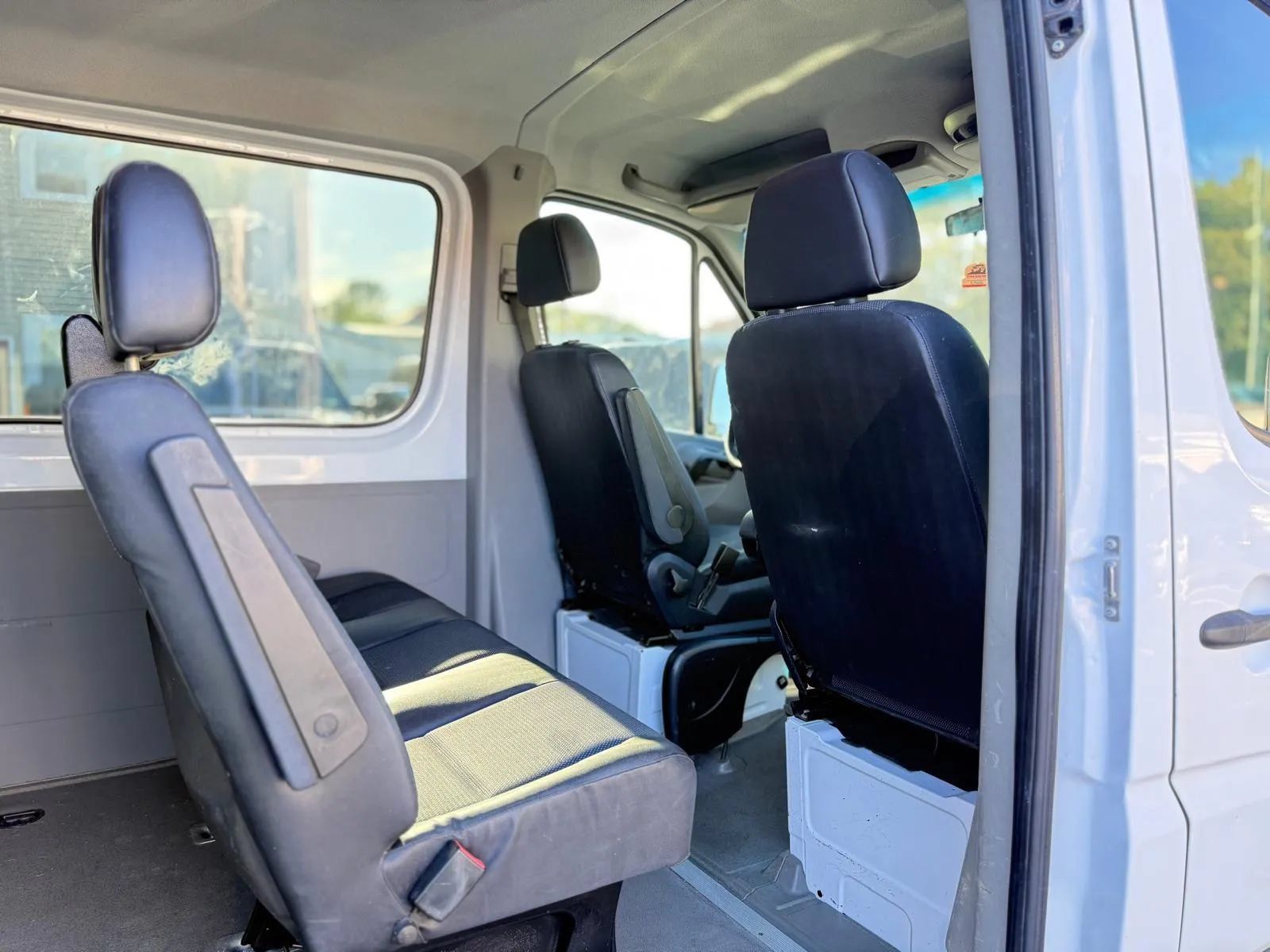 Used 2014 Mercedes-Benz Sprinter 2500 image 12
