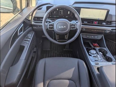 New 2026 Kia Carnival SX image 6