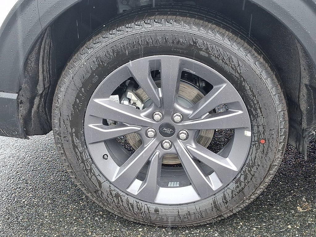 New 2026 Ford Explorer Active w/ Active Comfort Package AWD/4WD image 5