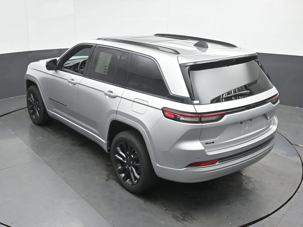 Used 2026 Jeep Grand Cherokee Limited AWD/4WD image 38