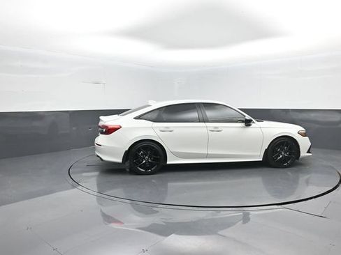 Used 2024 Honda Civic Sport image 8