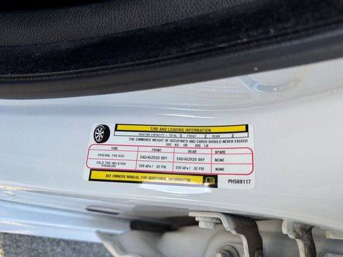 Used 2023 Dodge Charger R/T w/ Plus Group image 32