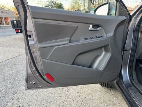 Used 2012 Kia Sportage LX image 23