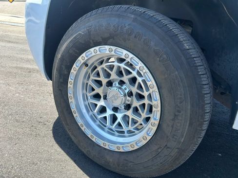 Used 2009 Chevrolet Tahoe 4WD w/ Skid Plate Package image 7