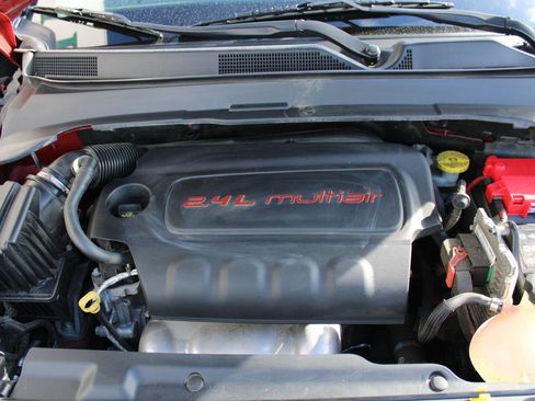 Used 2018 Jeep Compass Limited image 4