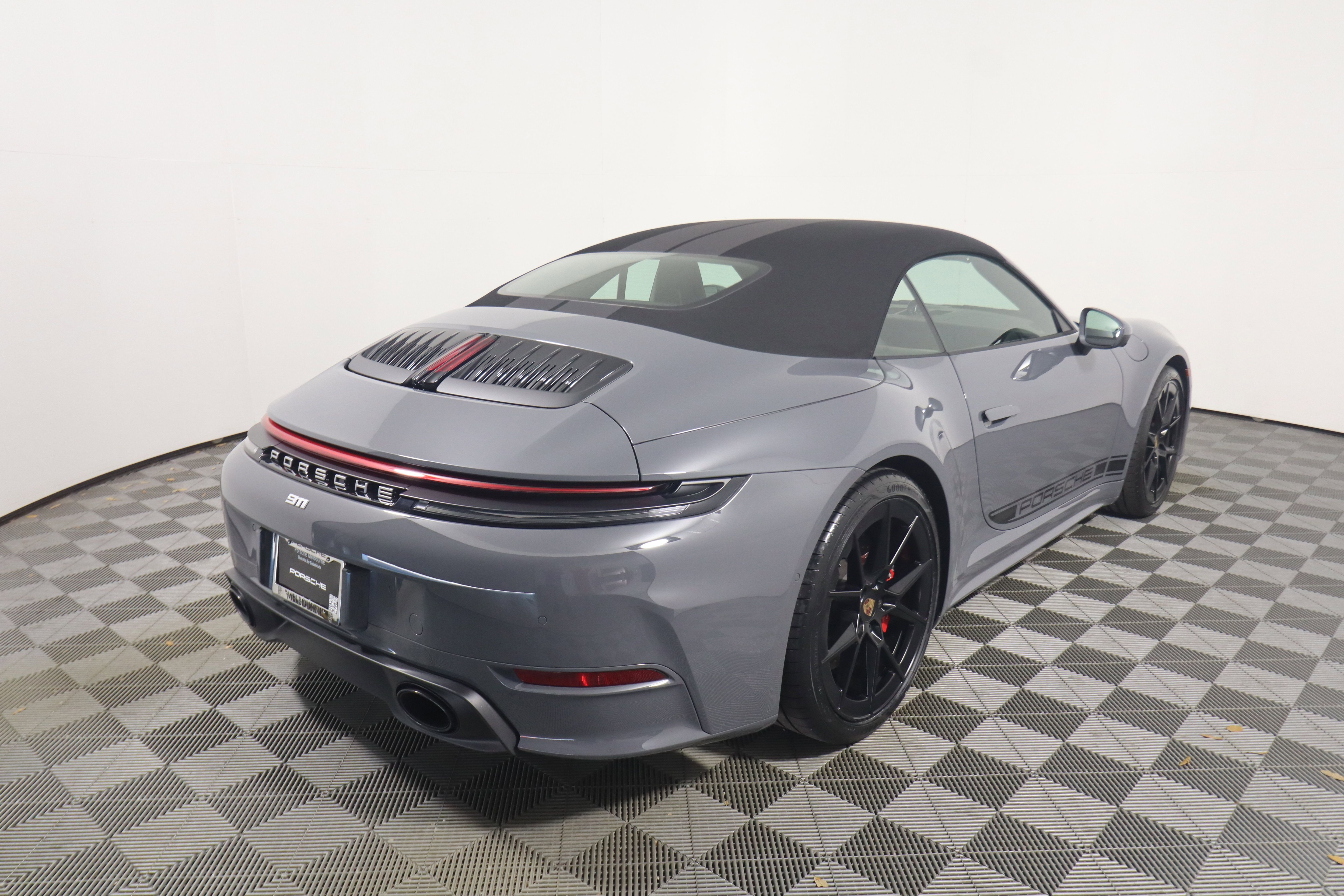 Certified 2026 Porsche 911 Carrera S RWD image 7