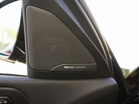 Used 2025 BMW X6 xDrive40i image 28