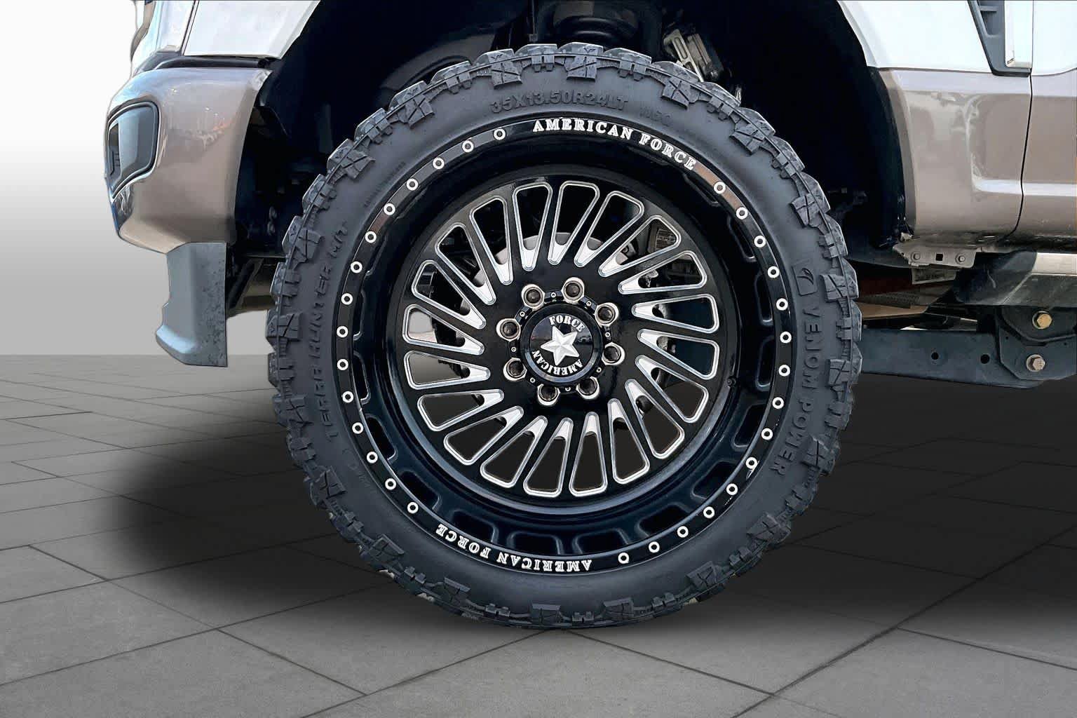 Used 2023 Ford F250 King Ranch w/ FX4 Off-Road Package AWD/4WD image 11