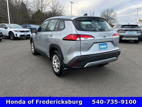 Used 2025 Toyota Corolla Cross L image 17