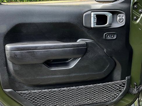 Used 2022 Jeep Gladiator Rubicon w/ Trailer Tow Package image 18