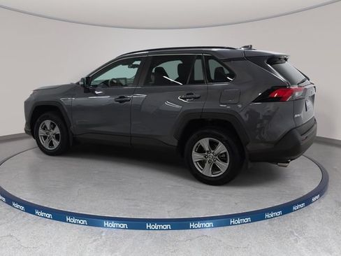 Used 2022 Toyota RAV4 XLE w/ Convenience Package AWD/4WD image 8