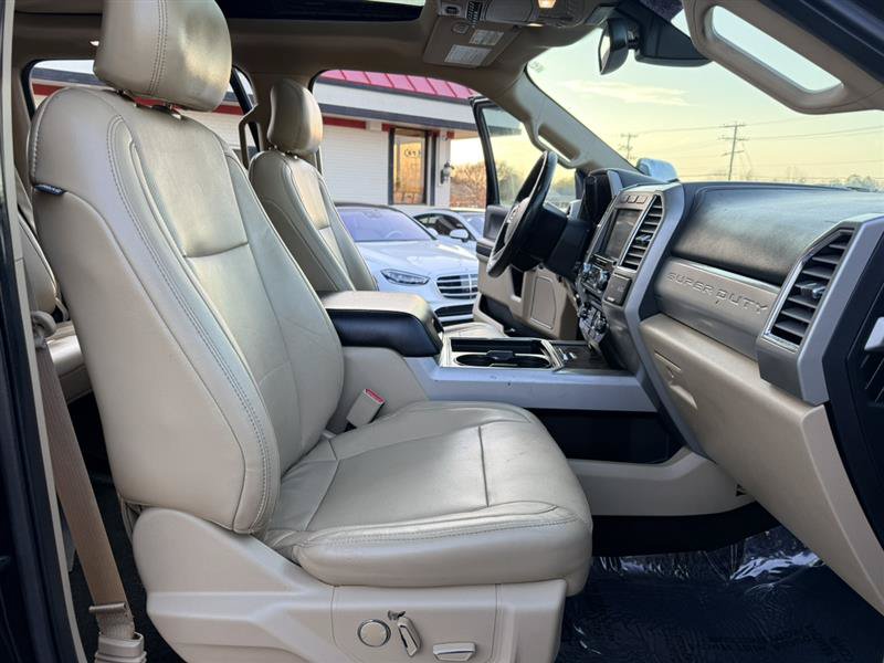 Used 2017 Ford F250 Lariat w/ Lariat Ultimate Package AWD/4WD image 14