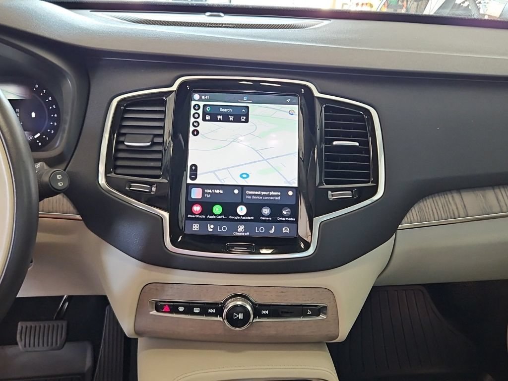 Used 2023 Volvo XC90 B6 Plus w/ Protection Package Premier AWD/4WD image 16