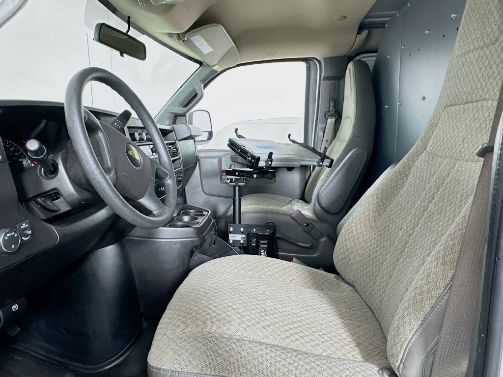 Used 2020 Chevrolet Express 2500 RWD image 11