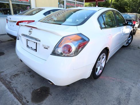 Used 2009 Nissan Altima 3.5 SE w/ Premium Pkg FWD image 6