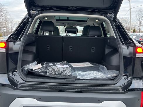 New 2026 Volkswagen Tiguan SE image 15