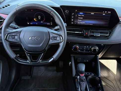 Used 2025 Chevrolet TrailBlazer RS w/ Driver Confidence Package image 12