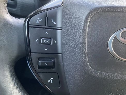 Used 2023 Toyota bZ4X AWD image 20