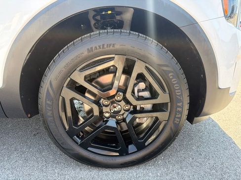 Used 2023 Kia Telluride SX X-Line AWD/4WD image 15