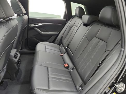 New 2027 Audi Q6 e-tron Premium AWD/4WD image 11