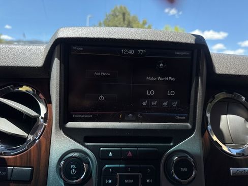 Used 2015 Ford F350 Lariat w/ Lariat Interior Package AWD/4WD image 19