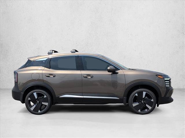 Used 2025 Nissan Kicks SR w/ Illumination Package FWD image 4