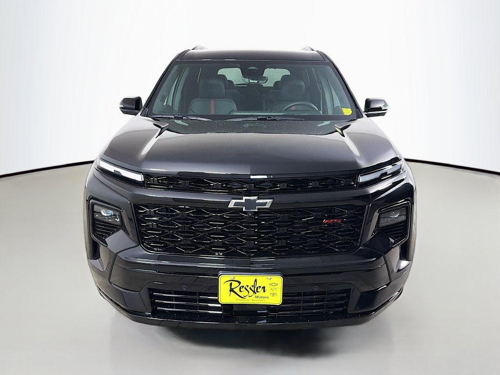 New 2026 Chevrolet Traverse RS w/ LPO, Floor Liner Package AWD/4WD image 2