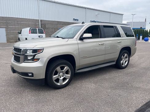Used 2015 Chevrolet Tahoe LT AWD/4WD image 3