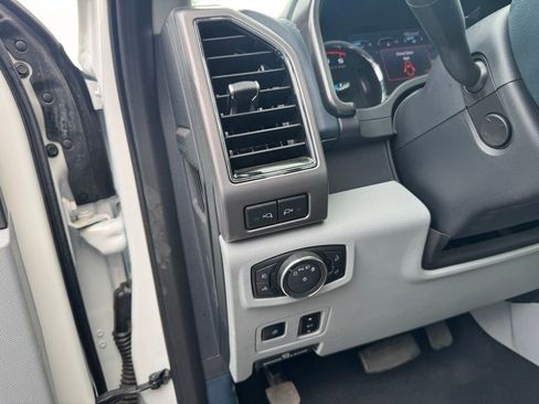 Used 2022 Ford F450 Limited w/ FX4 Off-Road Package image 25