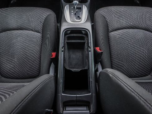 Used 2020 Dodge Journey SE image 22