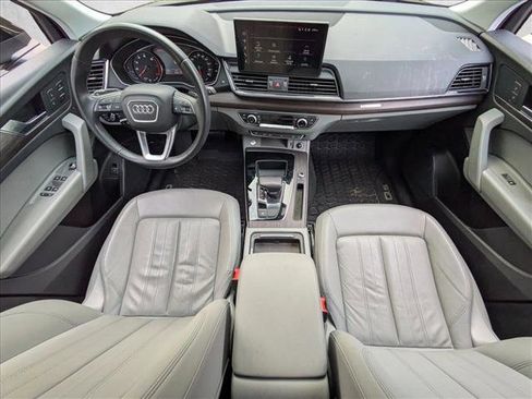 Used 2022 Audi Q5 2.0T Premium w/ Convenience Package image 10