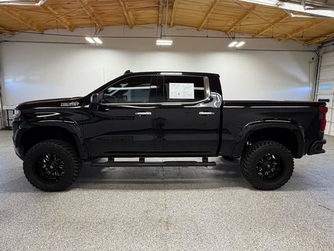 Used 2019 Chevrolet Silverado 1500 High Country w/ Technology Package AWD/4WD image 28
