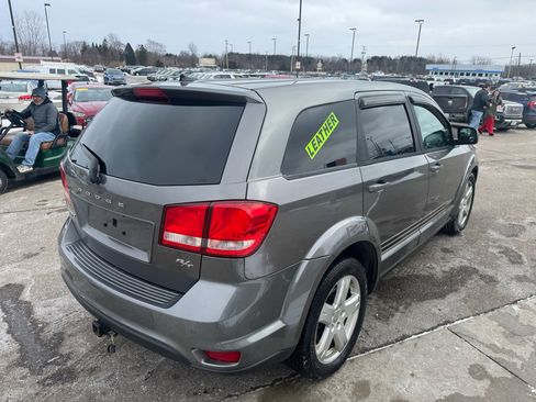 Used 2012 Dodge Journey R/T w/ Driver Convenience Group image 4