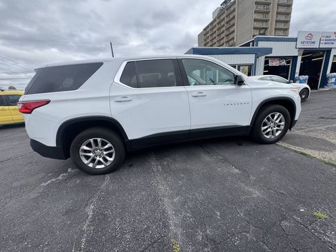 Used 2018 Chevrolet Traverse LS AWD/4WD image 7