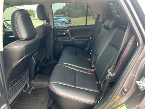 Used 2023 Toyota 4Runner TRD Off-Road Premium image 31