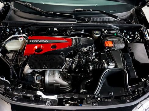 Used 2025 Honda Civic Type R image 16