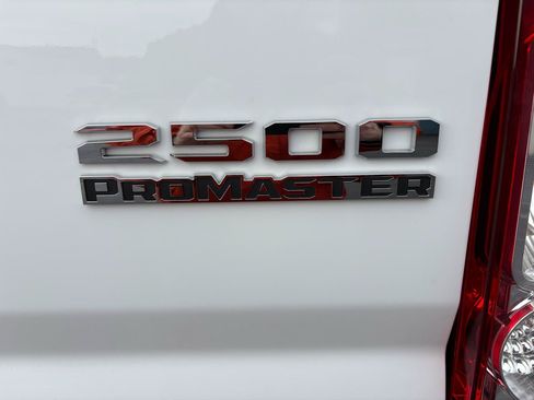 Used 2024 RAM ProMaster 2500 w/ Quick Order Package 22G SLT FWD image 30