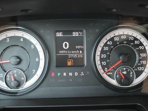 Used 2024 RAM 1500 Classic SLT AWD/4WD image 14