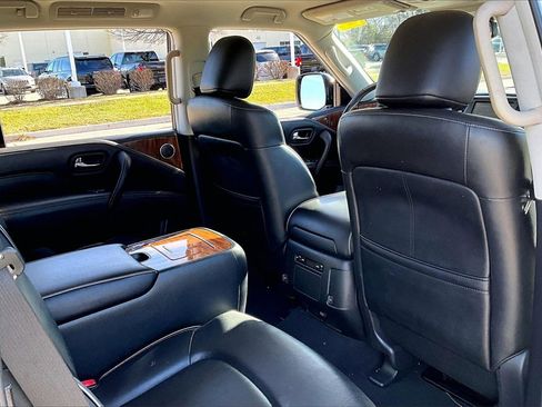 Certified 2018 INFINITI QX80 Base image 29