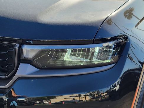 New 2026 Jeep Grand Cherokee Altitude image 21