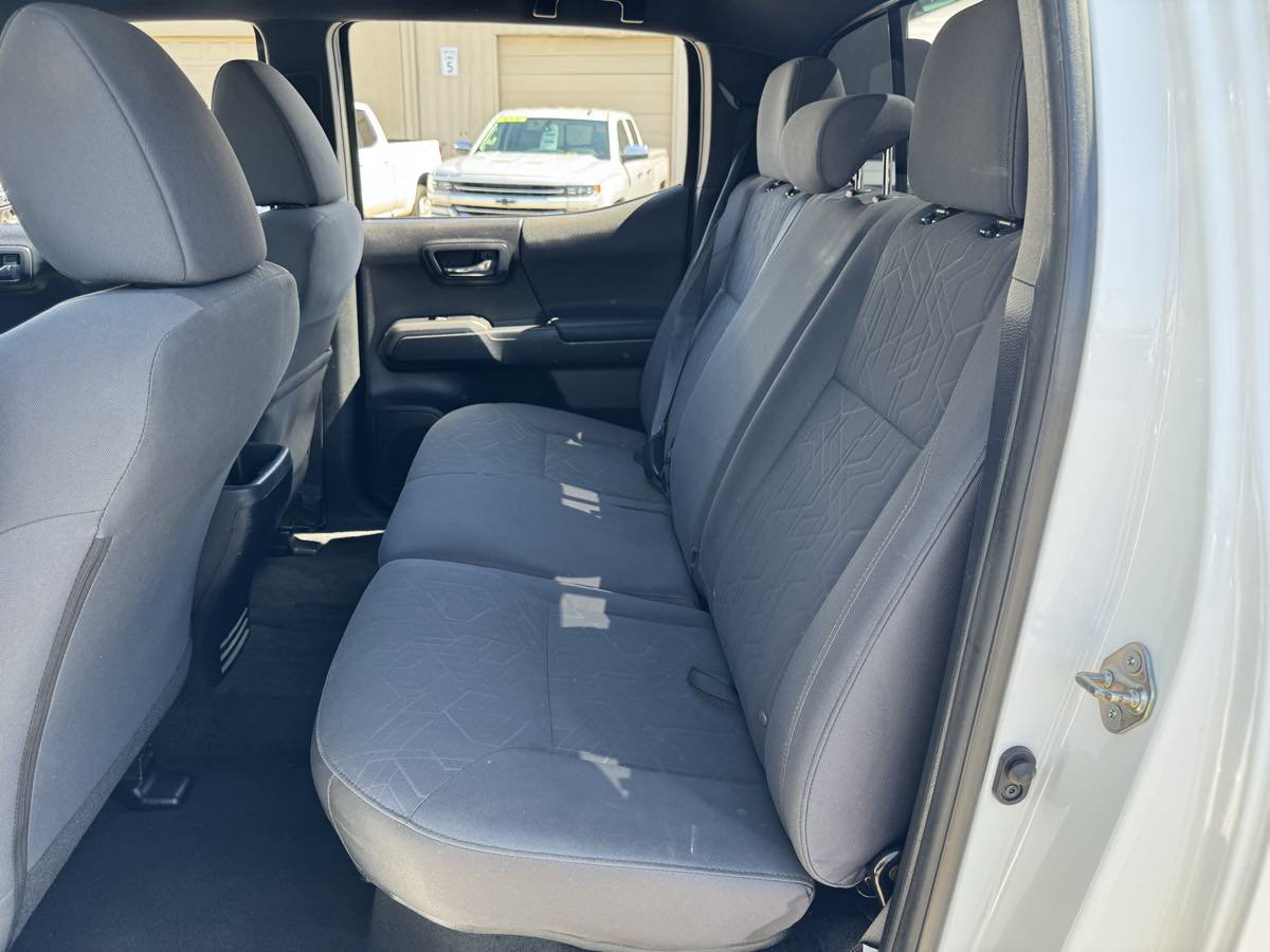 Used 2019 Toyota Tacoma TRD Off-Road w/ Technology Package AWD/4WD image 20
