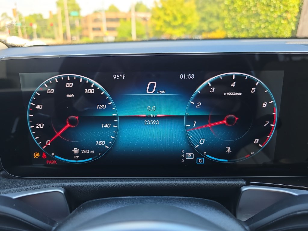 Certified 2022 Mercedes-Benz GLB 250 4MATIC image 23