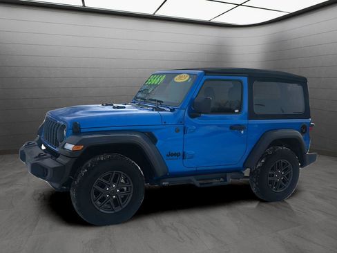 Used 2024 Jeep Wrangler Sport S image 2