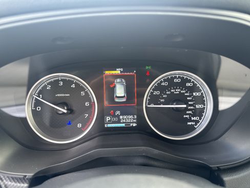 Used 2024 Subaru Forester Premium AWD/4WD image 15