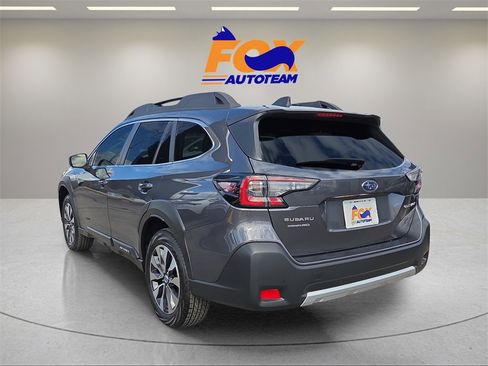Used 2025 Subaru Outback Limited image 4