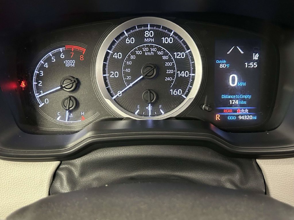 Certified 2020 Toyota Corolla LE FWD image 28
