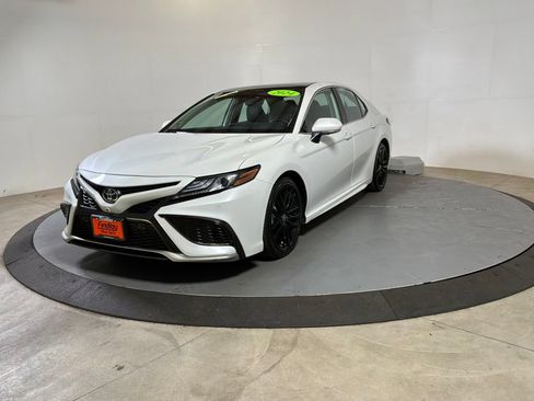 Used 2024 Toyota Camry XSE w/ Navigation Package FWD image 1