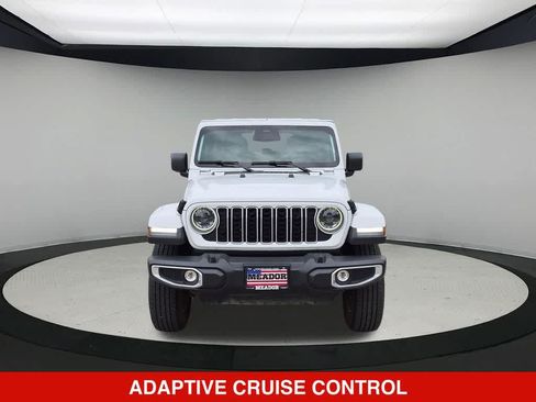 Used 2026 Jeep Wrangler Unlimited Sahara AWD/4WD image 9