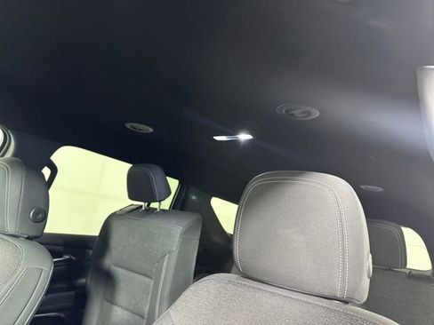 Used 2024 Chevrolet Traverse LS image 12