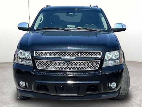 Used 2008 Chevrolet Avalanche LTZ w/ LTZ Preferred Equipment Group AWD/4WD image 3